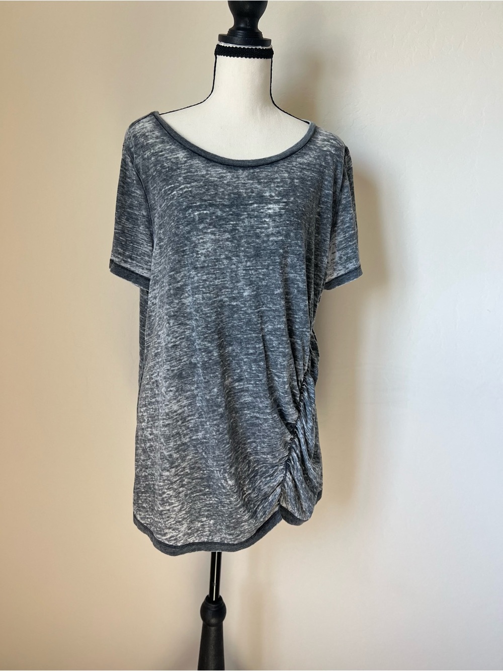Susina Gray Washed Short Sleeve Ruched Side Tee Women’s Size XL